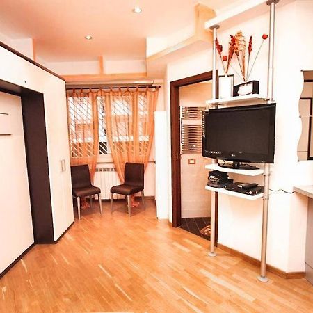 Petite Home In Rzym Zewnętrze zdjęcie