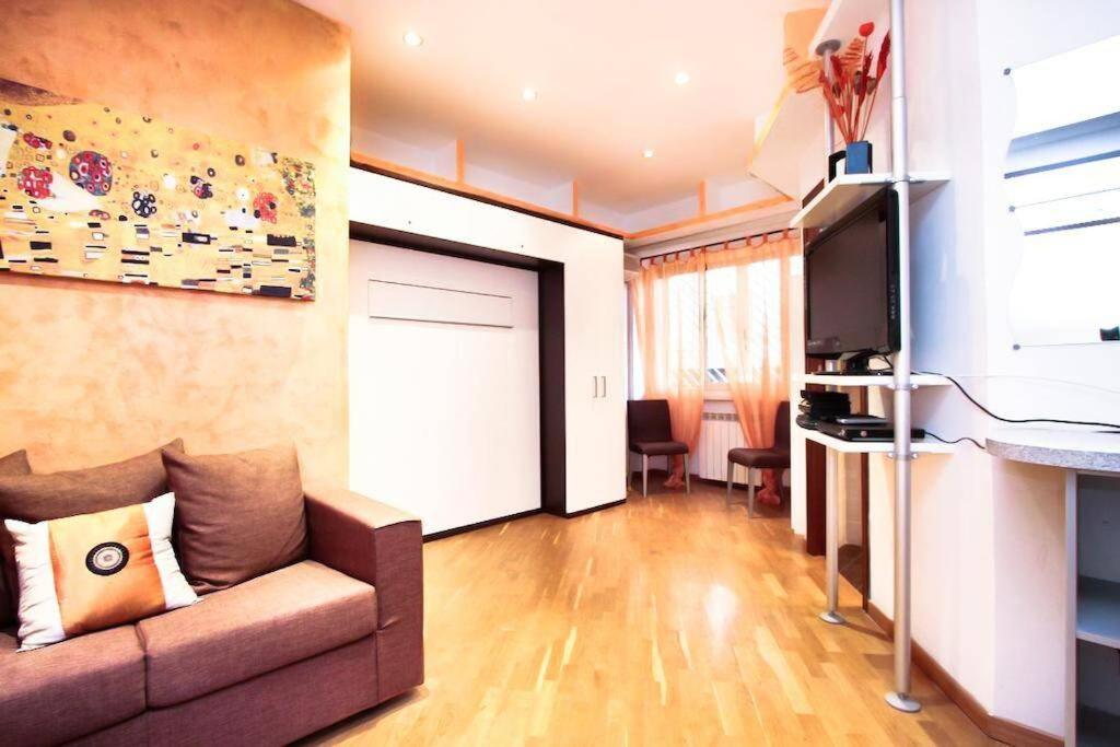 Petite Home In Rzym Zewnętrze zdjęcie